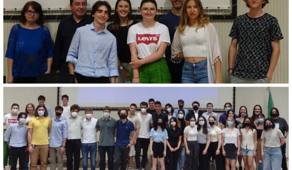 foto delle ragazze e dei ragazzi premiati