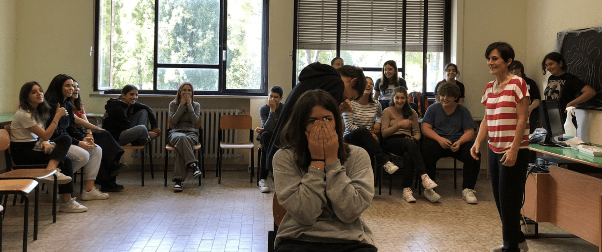 ragazze e ragazzi al lavoro ragazze e ragazzi al lavoro
