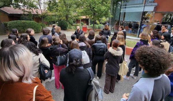 accoglienza del gruppo all'arrivo