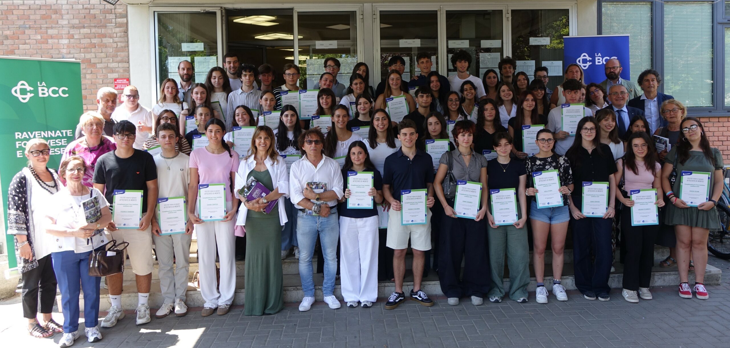 Premiazione degli studenti meritevoli della valutazione di 100/100 all’esame di maturità 2026 del distretto lughese (con Foto Gallery finale)